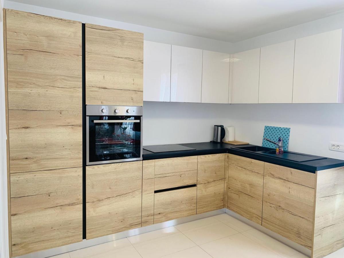 Apartman Marley Appartement Kostrena Buitenkant foto