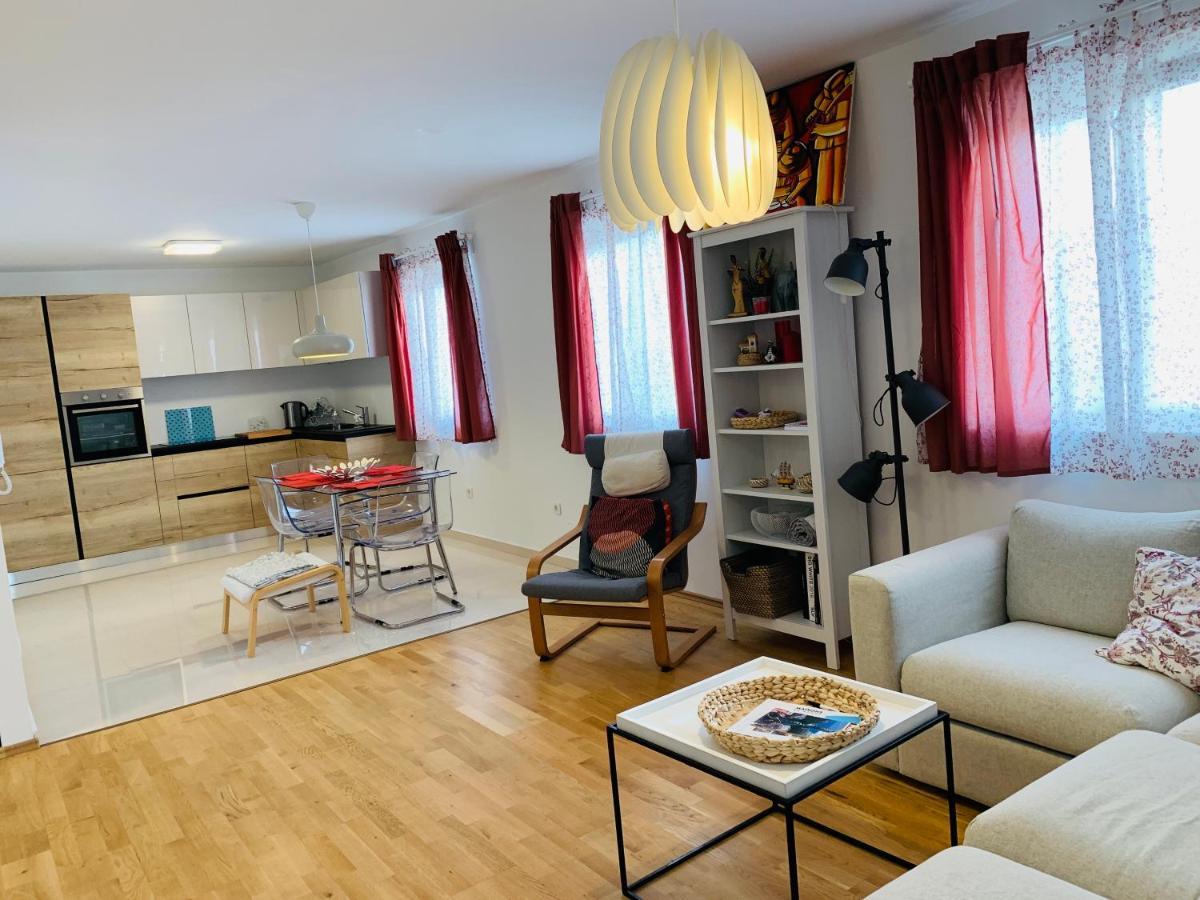 Apartman Marley Appartement Kostrena Buitenkant foto