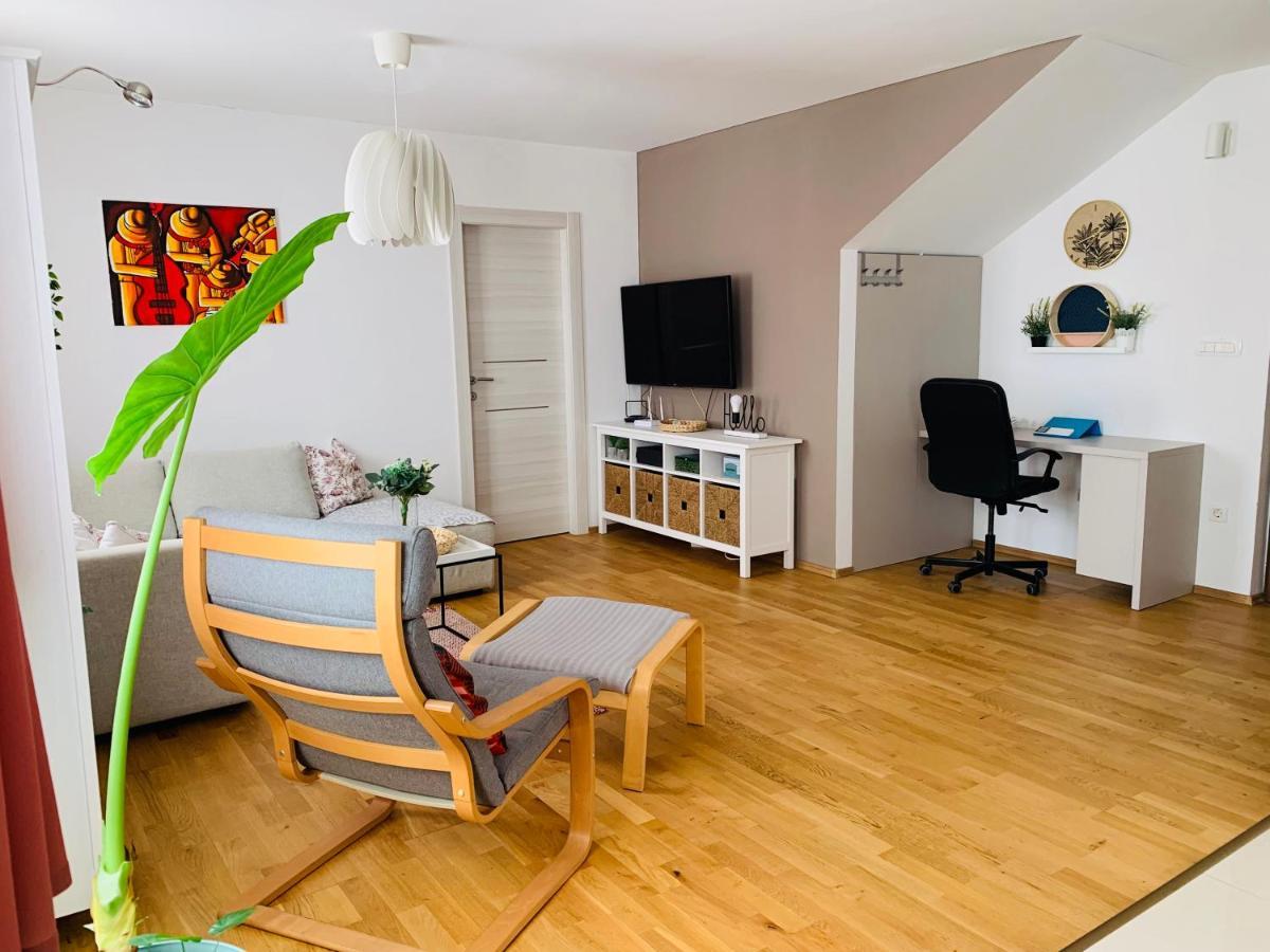 Apartman Marley Appartement Kostrena Buitenkant foto
